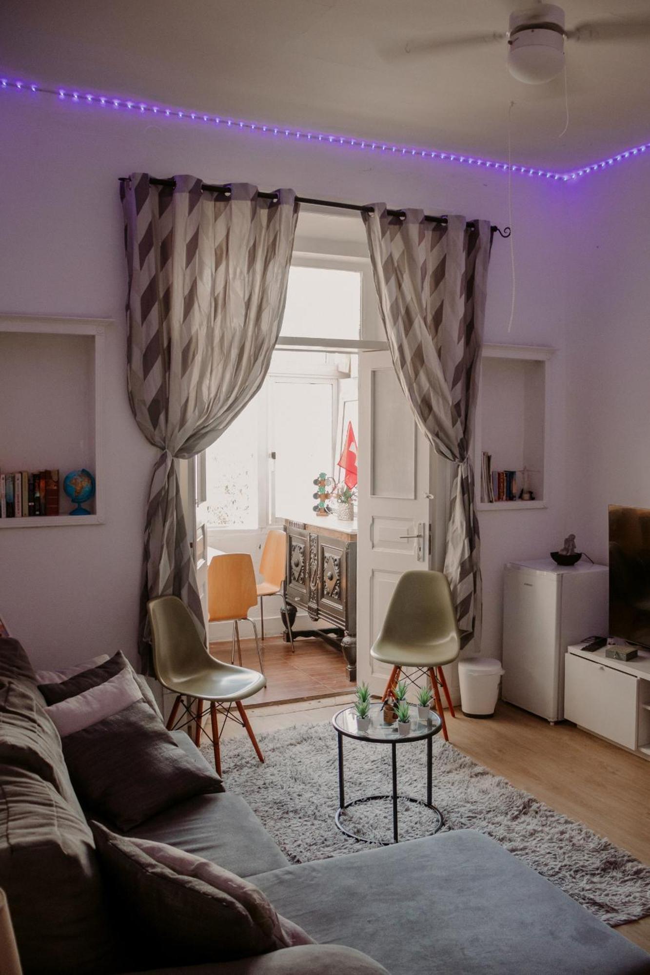 Rostelbem Guesthouse Lisbon * Lisboa